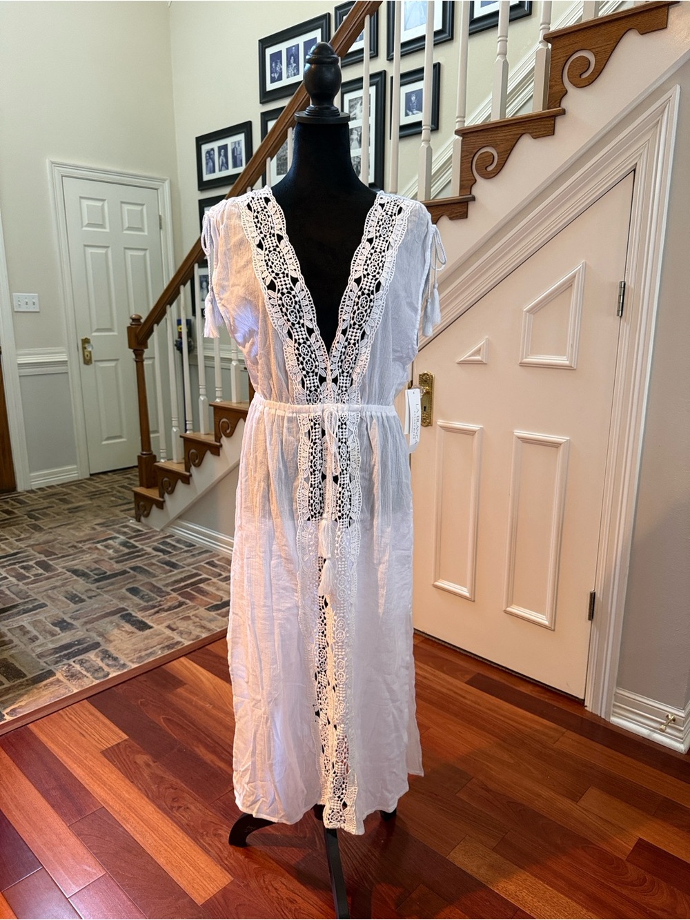 NWT - La Blanca Island Fare Cover Up Dress White Sz medium